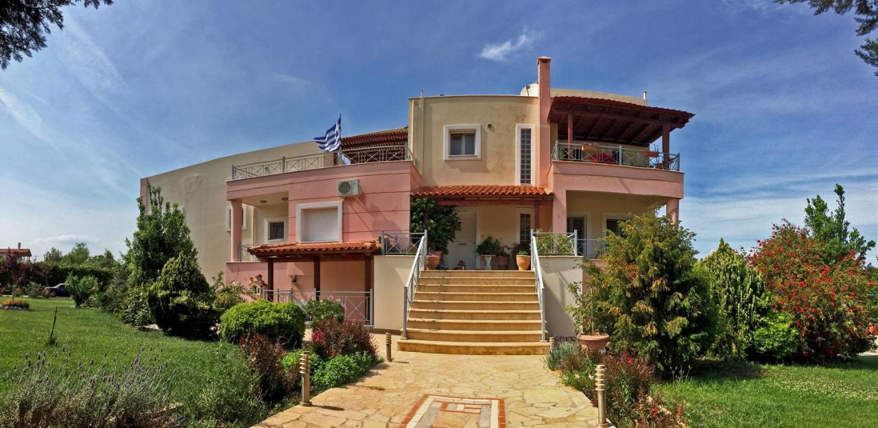 Brina'S Luxury Apartments Agioi Apostoloi  Dış mekan fotoğraf