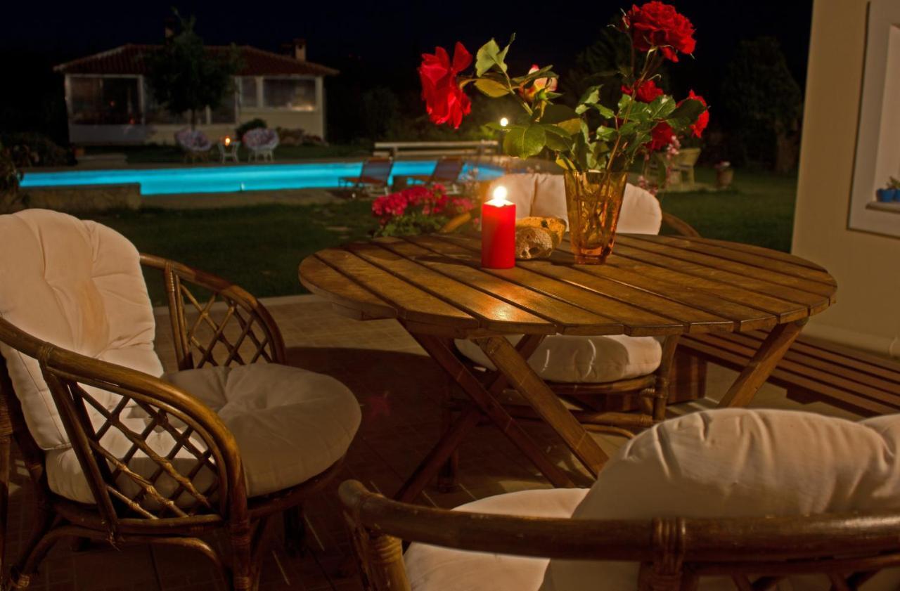 Brina'S Luxury Apartments Agioi Apostoloi  Dış mekan fotoğraf